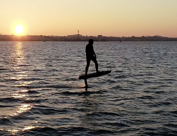 e-foil sunset